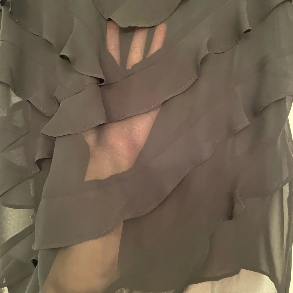 LOFT Ruffle Blouse - Picture 2 of 3